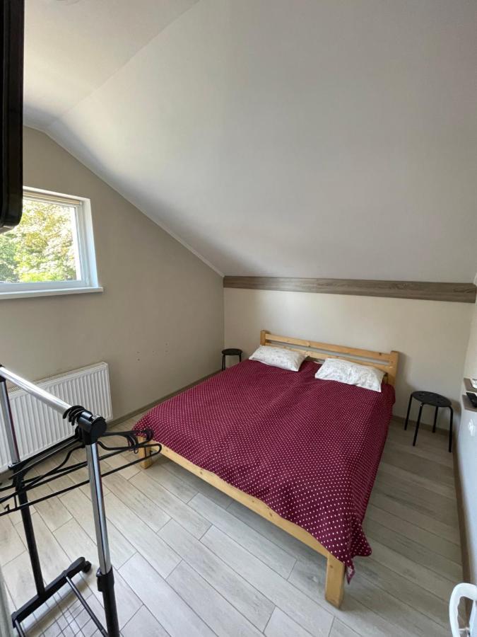 Hostel U Pottera 체르니우치 외부 사진